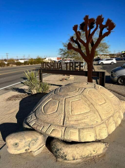 شقة Joshua Tree National Park - Cozy Palms Getaway تونتي ناين بالمز المظهر الخارجي الصورة